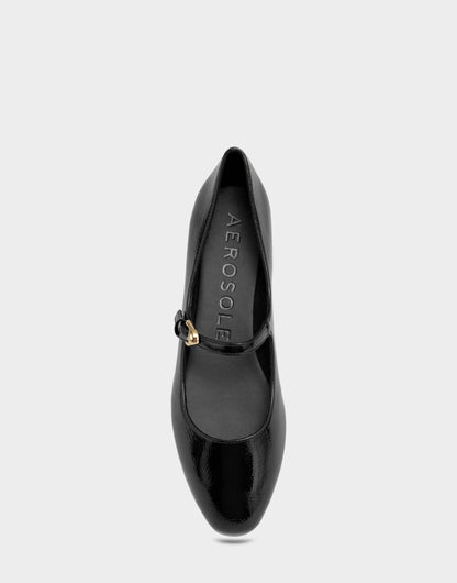 Women's Casual Flat in Black Faux Crinkle Patent | Aerosoles New