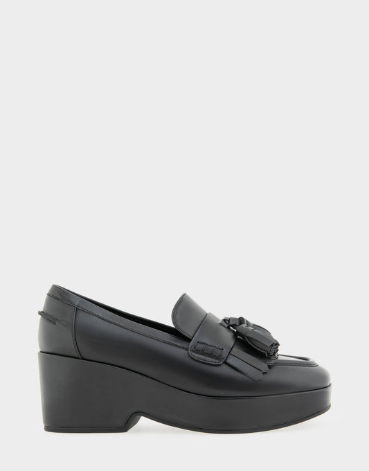 Women's Flatform Loafer in Black Faux Leather | Aerosoles Shoes