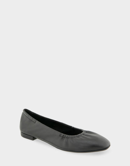Women's Ballet Flat in Black Leather | Aerosoles Shoes