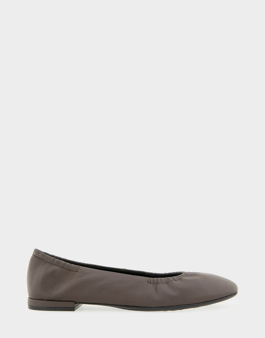 Women's Ballet Flat in Java Leather | Aerosoles Shoes