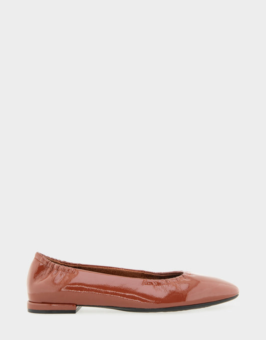 Women's Ballet Flat in Sequoia Crinkle Patent | Aerosoles Shoes