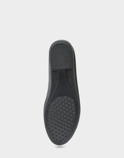 Women's Ballet Flat in Black Faux Leather | Aerosoles Shoes
