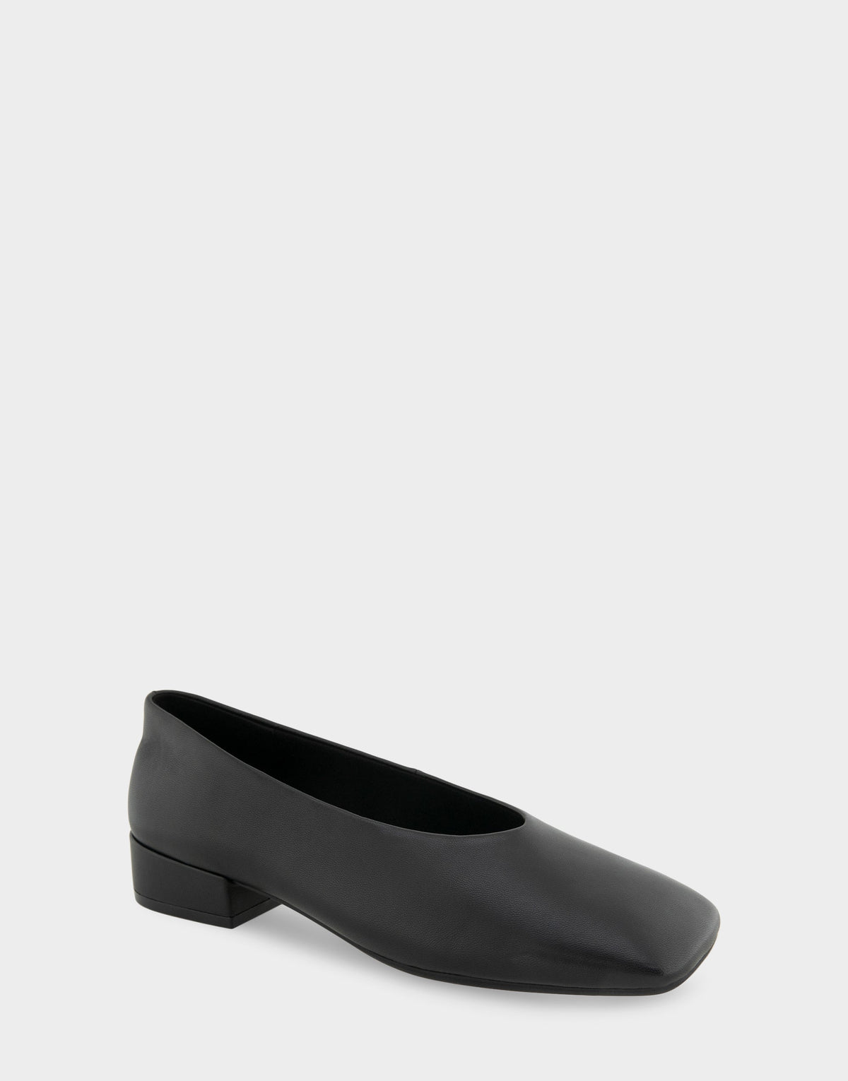Women's Square Toe Flat in Black Leather | Aerosoles Shoes