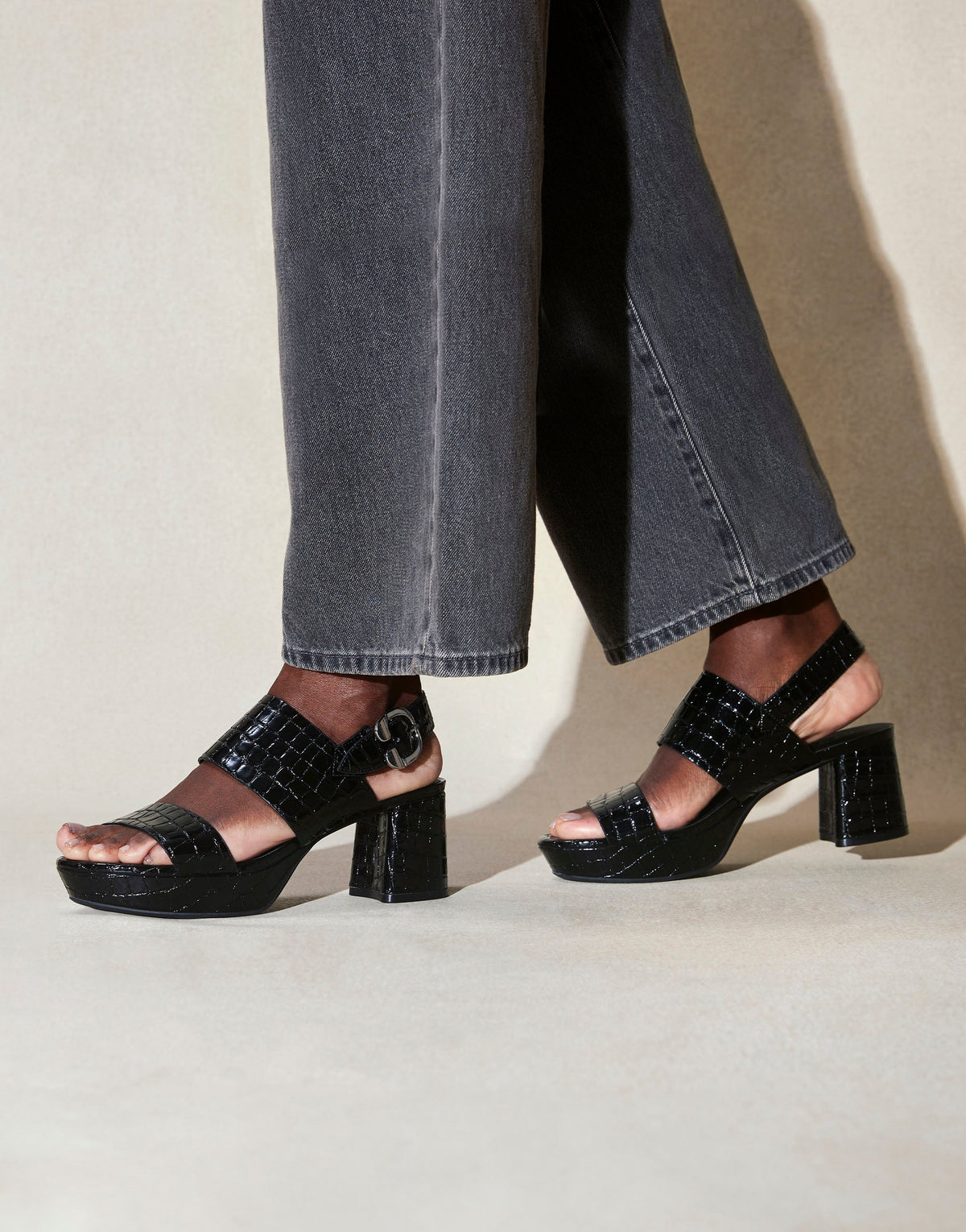 Comfortable Women's Platform Sandal in Black Jelly Croco Black Croco Faux Leather | Aerosoles Shoes