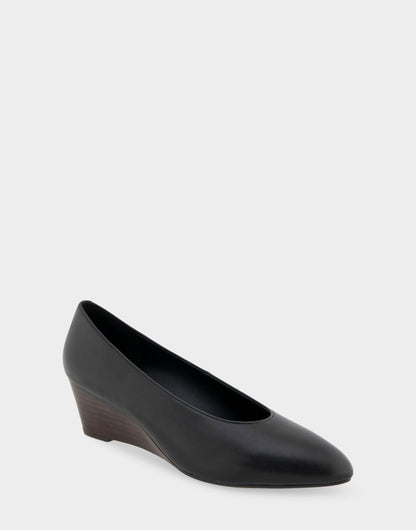 Comfortable Women's Wedge Heels in Black Leather | Aerosoles Shoes
