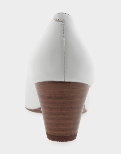 Comfortable Women's Wedge Heels in White Leather | Aerosoles Shoes