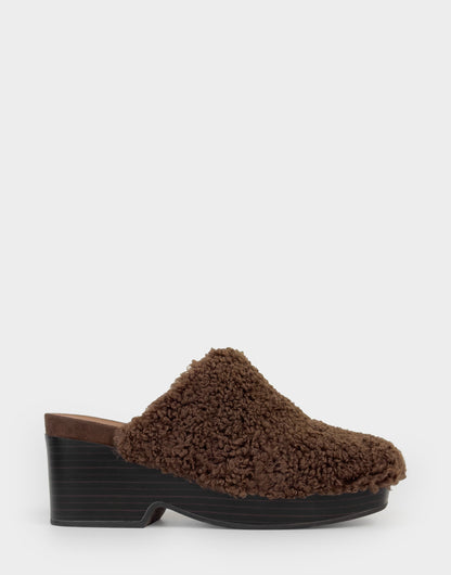 Comfortable Women's Clog In Brown Faux Shearling | Aerosoles Shoes