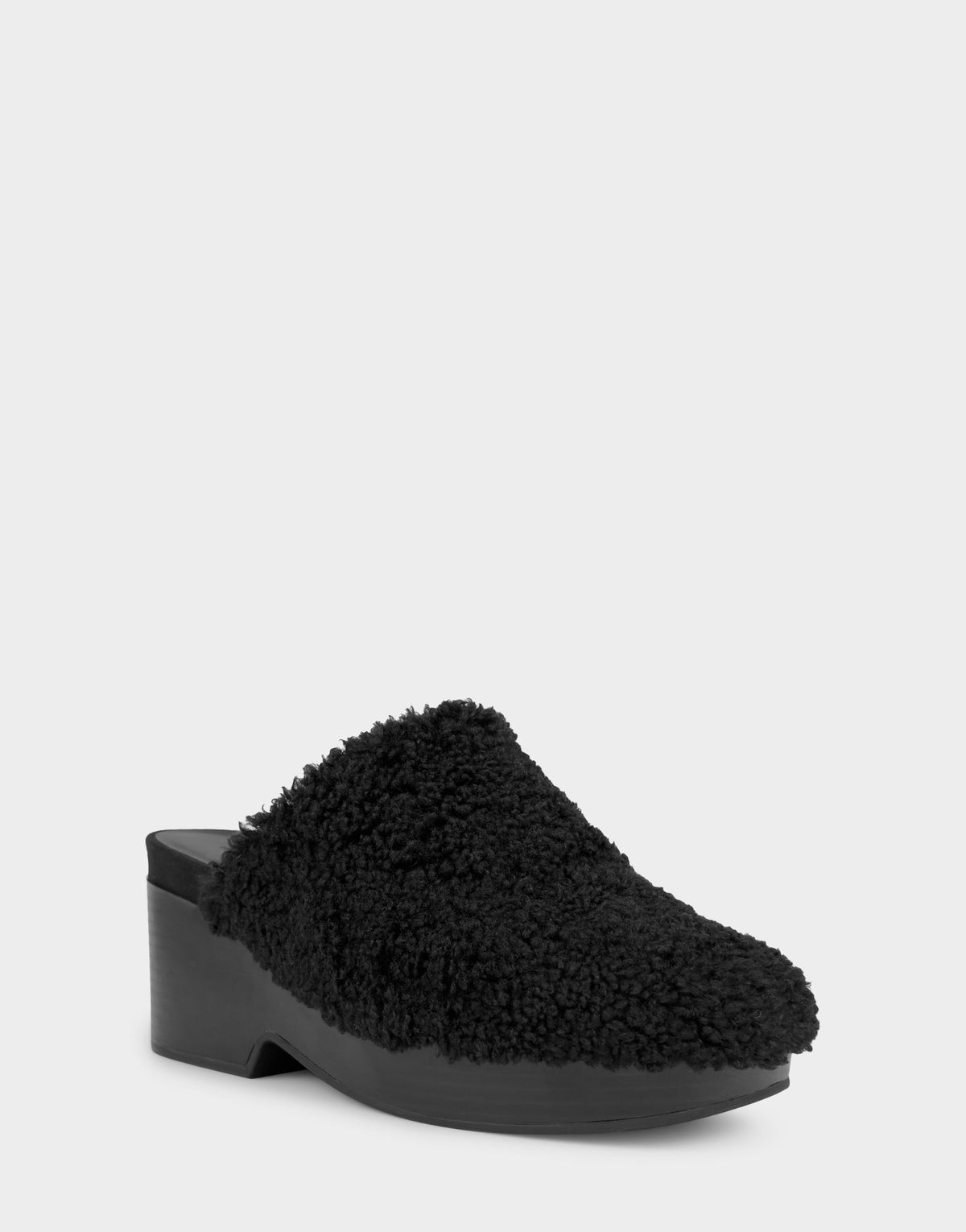 Comfortable Women's Clog In Black Faux Shearling | Aerosoles Shoes