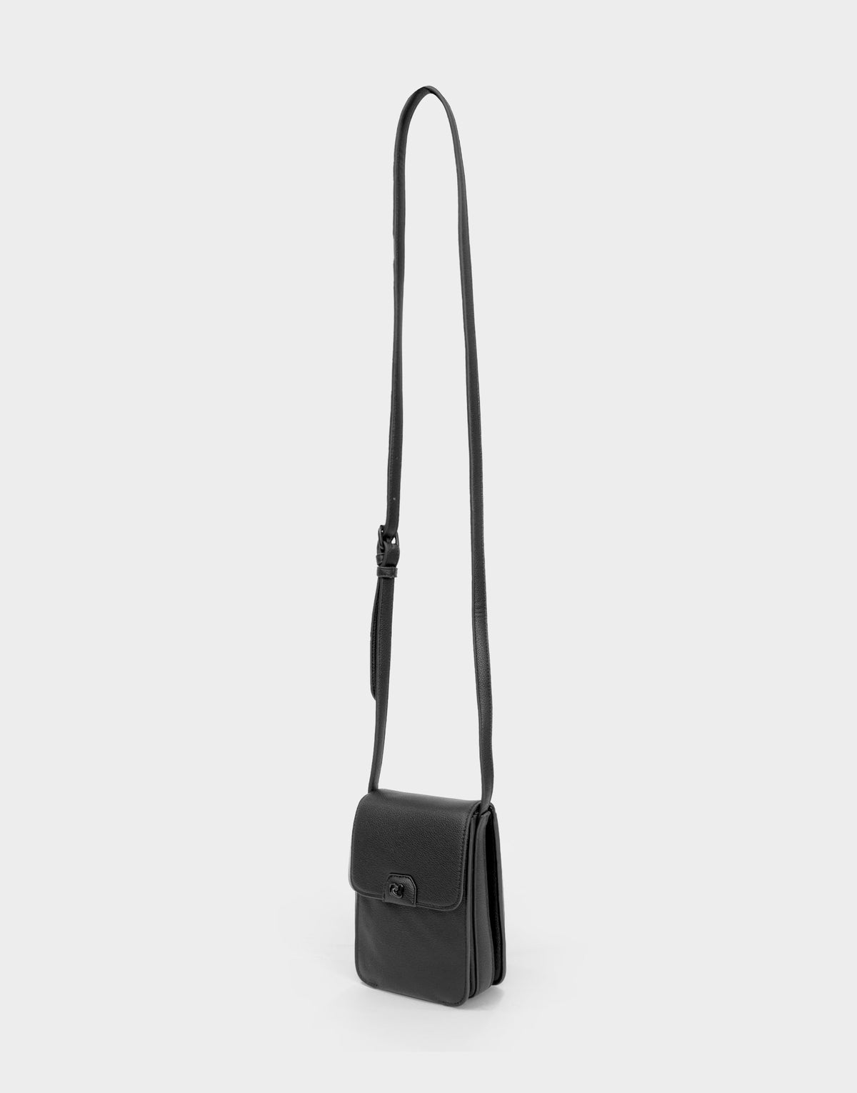 Women's North/South Flap Crossbody | Aerosoles Handbags
