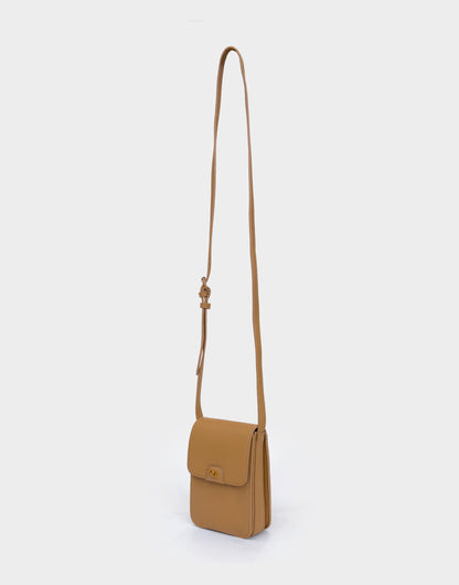 Women's North/South Flap Crossbody | Aerosoles Handbags